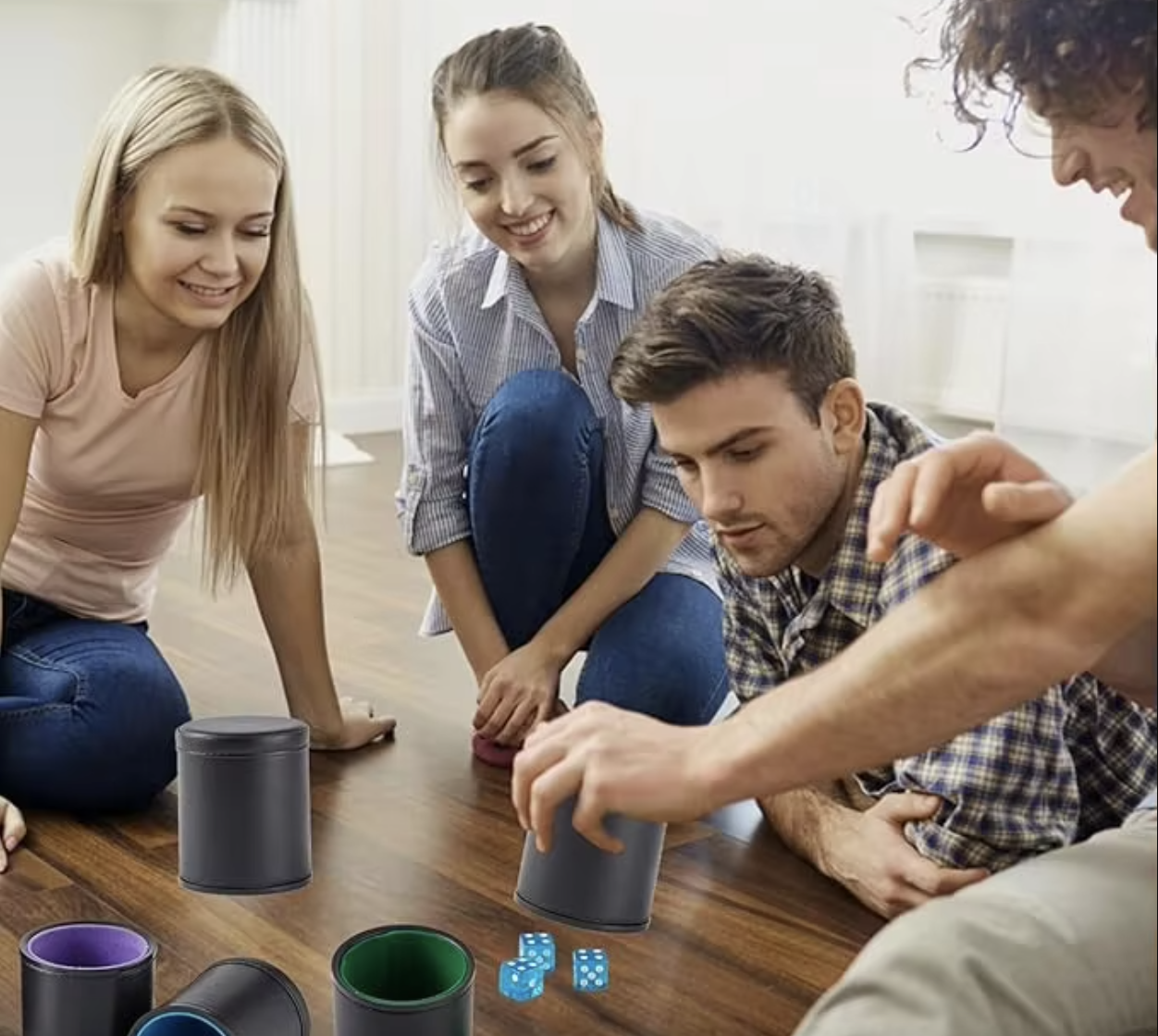  Wholesale 5pcs/SET Casino KTV Bar Party Custom Poker Playing Cards PU Leather Dice Cup Set Shaker Cup With Inside Velvet